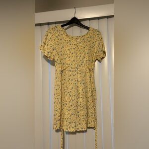 SOLD!!! Vintage Erika & Co Yellow Floral Dress